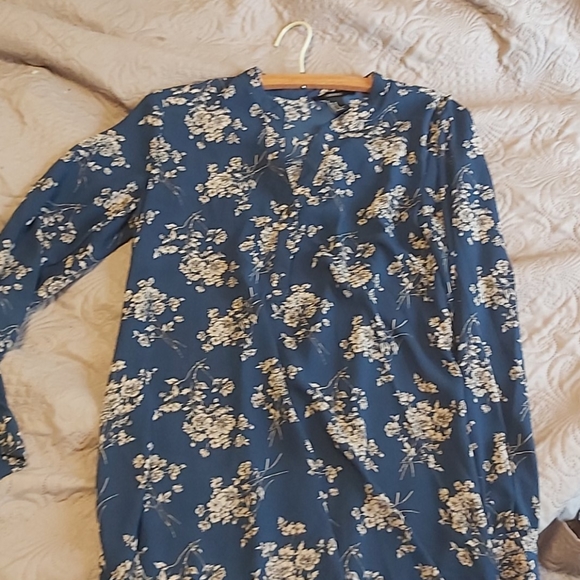 Forever 21 long blouse - Picture 3 of 3